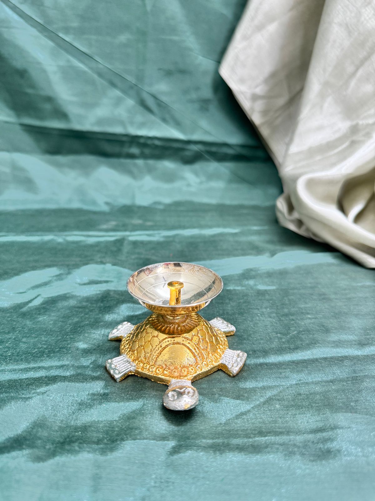 Tortoise Diya Double Shade