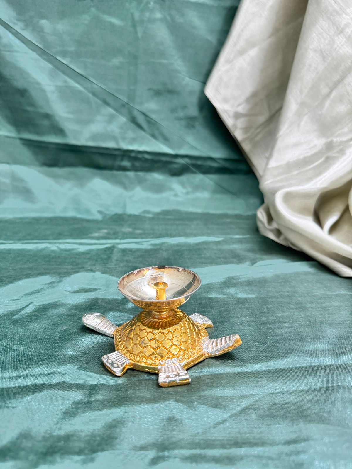 Tortoise Diya Double Shade