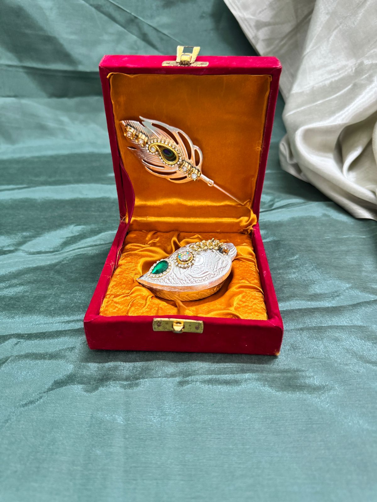 Silver Chopra and Tilak Stick Gift Set