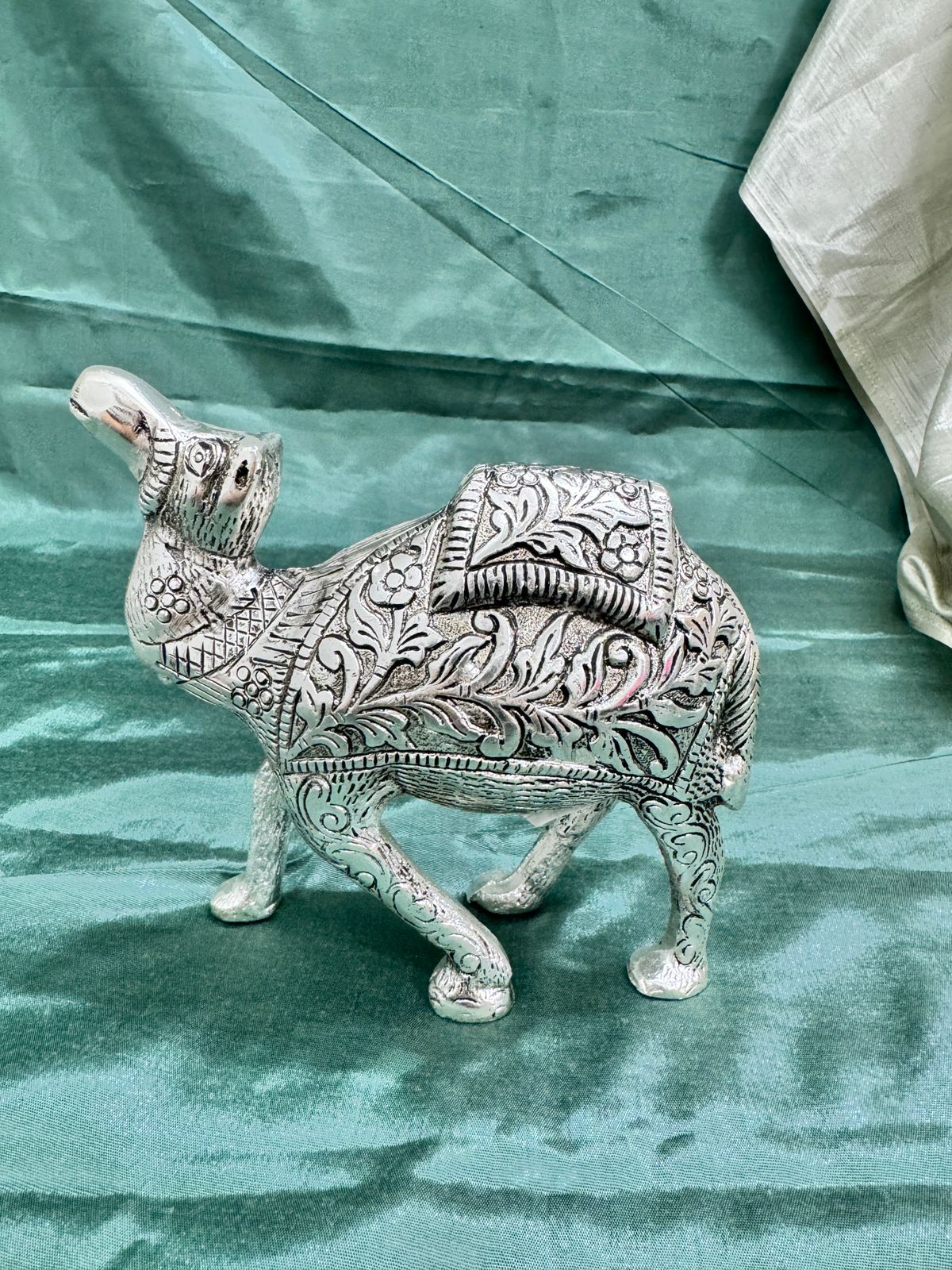 German Silver Camel Figurine Set for Home Décor and Premium Gifting