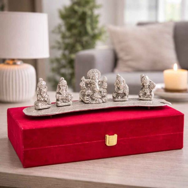 Decorative Silver Idol Set